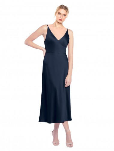 Comprar Azul marina oscuro línea A Cuello en V Midi Satén elástico Corto Formales Vestidos de dama de honor / Vestidos de fiesta / Vestidos de cóctel