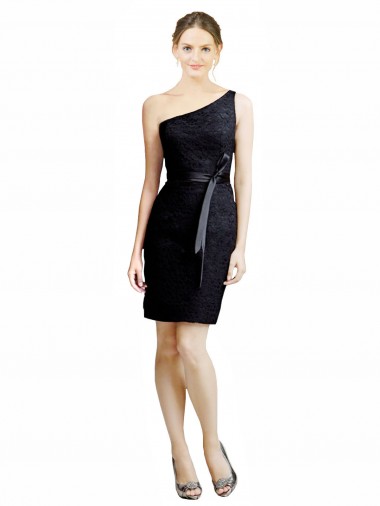 Comprar Negro línea A Un Hombre Encaje Corto Vestidos de dama de honor / Vestidos de cóctel
