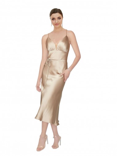 Comprar línea A Cuello en V Midi Satén sedoso Corto Formales Vestidos de dama de honor / Vestidos de fiesta / Vestidos de cóctel